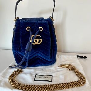 BRAND NEW Authentic Gucci GG Marmont Velvet Bucket Bag Blue